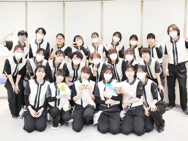 ２年生のカラーリング実習☆～Ｂクラス～